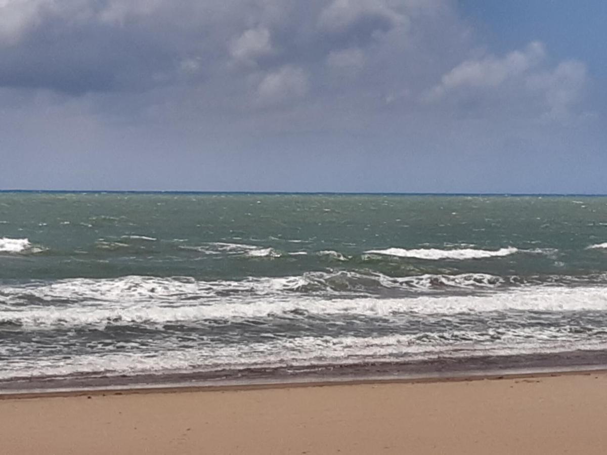 Lar Olinda 2, Na Avenida Boa Viagem